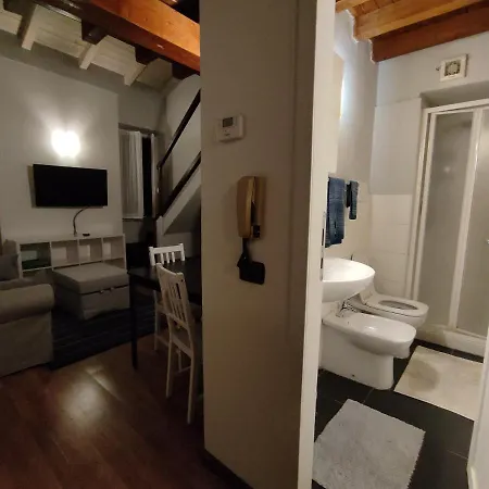 Con Soppalco - Centro - Zona Ospedale Appartement Piacenza